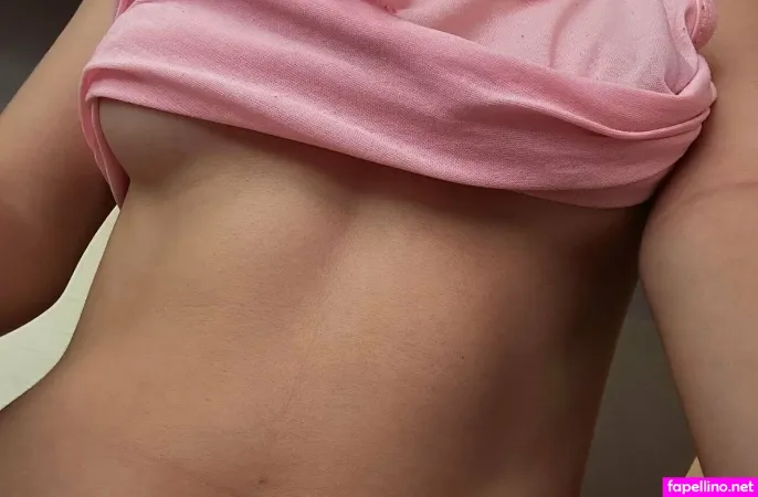 Valen Ceron OnlyFans Thumbnail #L4nMZMnwGP