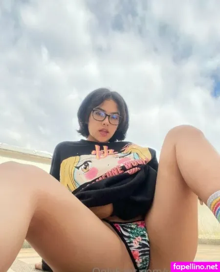 Valen Ceron OnlyFans Thumbnail #xyQsvveDXQ