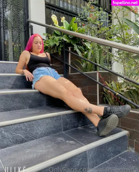 Valen Hotwife OnlyFans Thumbnail #jyn4sgt0Uq