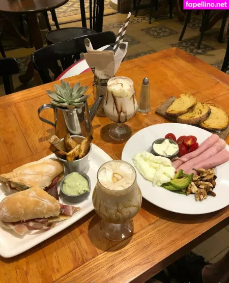 Valen Vip OnlyFans Thumbnail #O0OerEWYbl