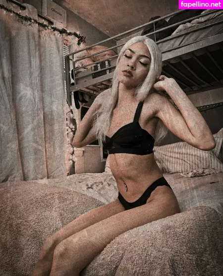 Valencia Dabratt OnlyFans Thumbnail #kAzZVdX8CG