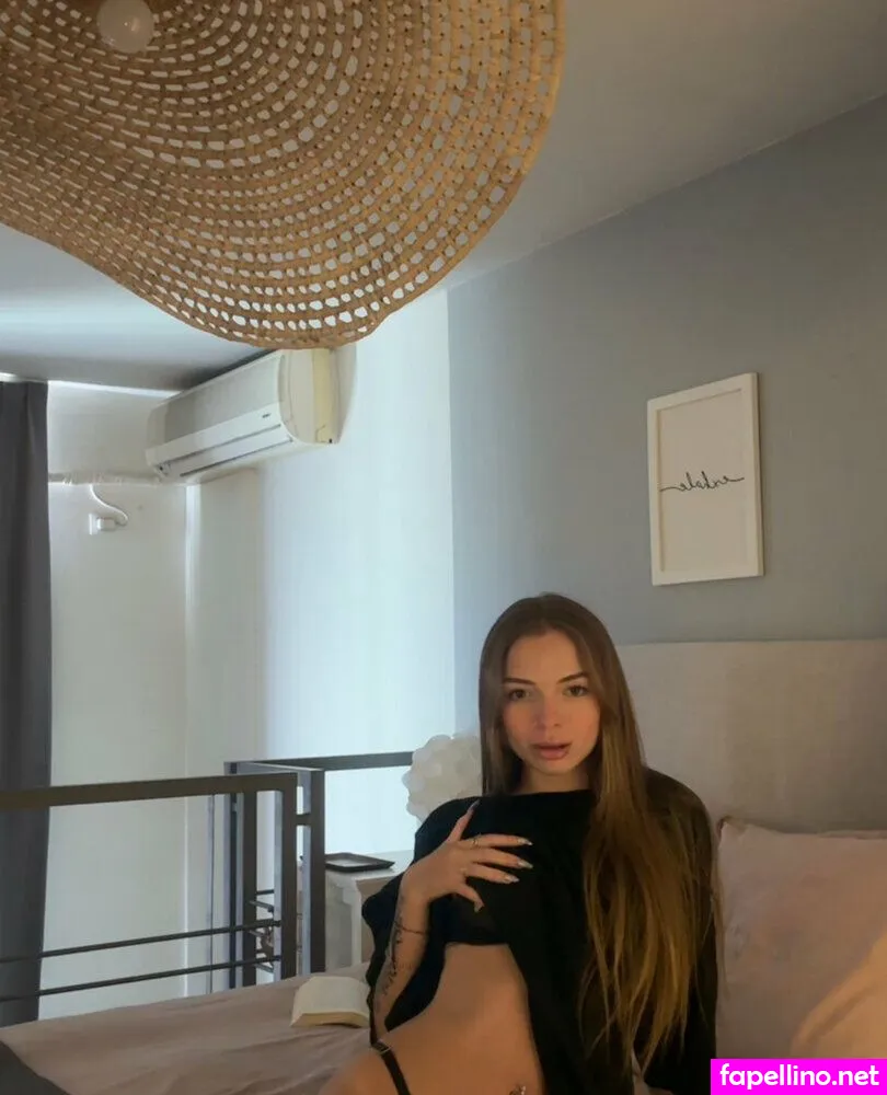 valenmonaco, valenmonaco_ Nude Leaked OnlyFans Photo #0oFU8Um8C4