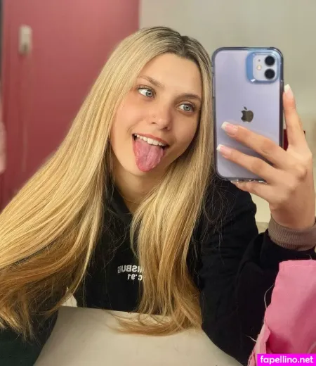 Valentina Calcagno OnlyFans Thumbnail #IZi47yQfaO
