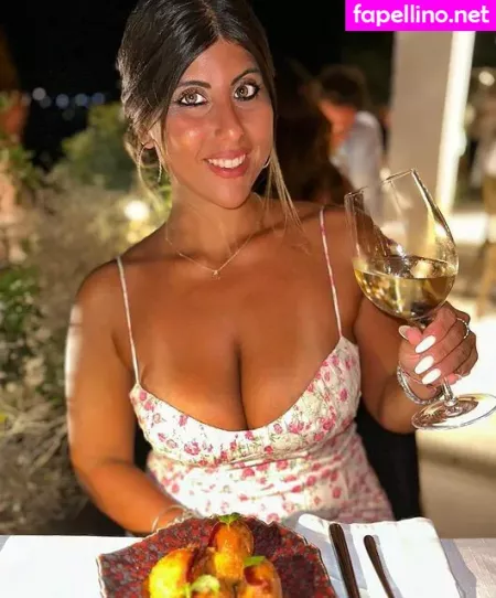 Valentina De Nucci OnlyFans Thumbnail #xleroGfNis