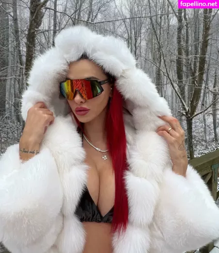 Valentina Fradegrada OnlyFans Thumbnail #leSFBVd4IG