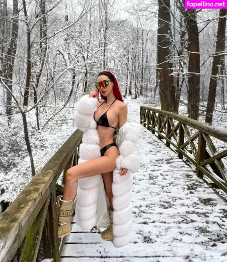 Valentina Fradegrada OnlyFans Thumbnail #xPOsBwwJup