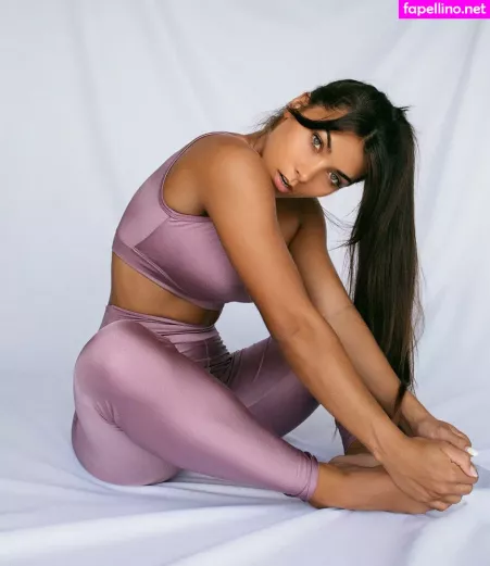 Valentina Grant OnlyFans Thumbnail #ZBGwIXzHhA