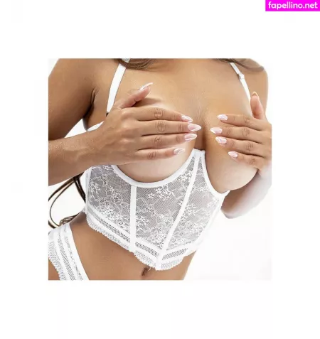 Valentina Grant OnlyFans Thumbnail #fvBQcQ5MIf