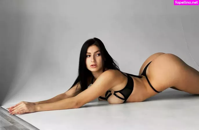 Valentina Guide OnlyFans Thumbnail #OdRiestJnr