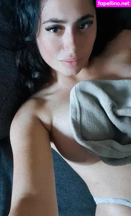 Valentina Lavida Old OnlyFans Thumbnail #RDAVVEQtMe