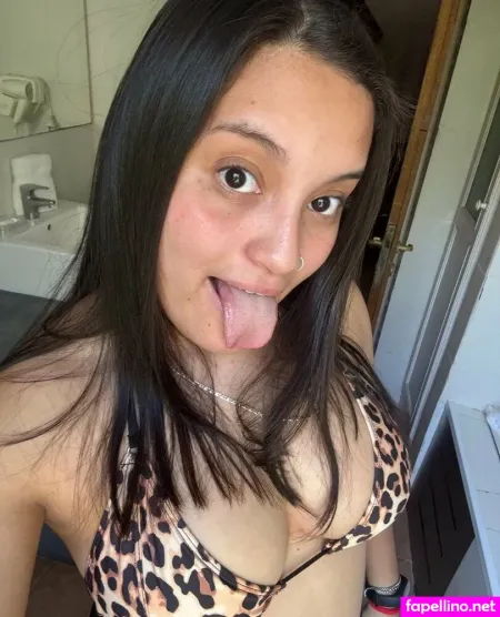 Valentina Of18 OnlyFans Thumbnail #serOGRFnOu