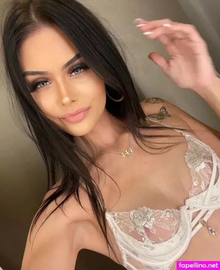Valentina Roma OnlyFans Thumbnail #9CveYmg57E