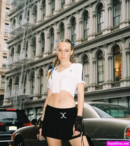 Valentina Vapaux OnlyFans Thumbnail #YPEYLrbhsR