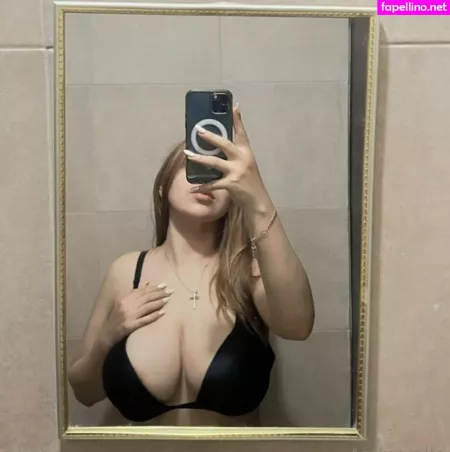 Valentina Walle OnlyFans Thumbnail #23kcjFx0x7