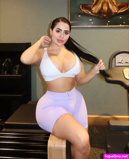 Valentina Zapata OnlyFans Thumbnail #VC4CjnRD2W