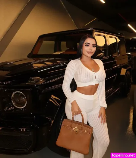 Valentina Zapata OnlyFans Thumbnail #kGlyOdU19j