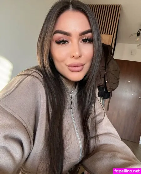 Valentinaaaaaaaaa OnlyFans Thumbnail #4QxY2SOGcI