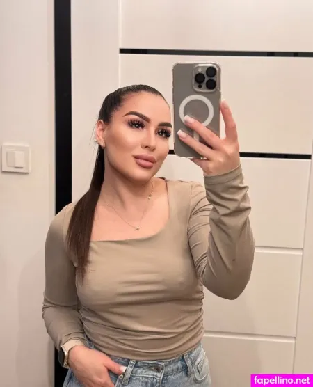 Valentinaaaaaaaaa OnlyFans Thumbnail #M73p35hhV3