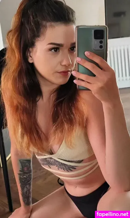 Valentinalapiedra OnlyFans Thumbnail #PYTkHHnaN1