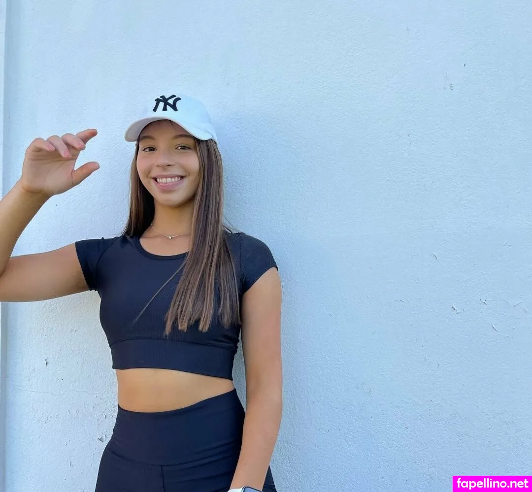 valentinaleonn_ Nude Leaked OnlyFans Photo #c9zV6lSaD3