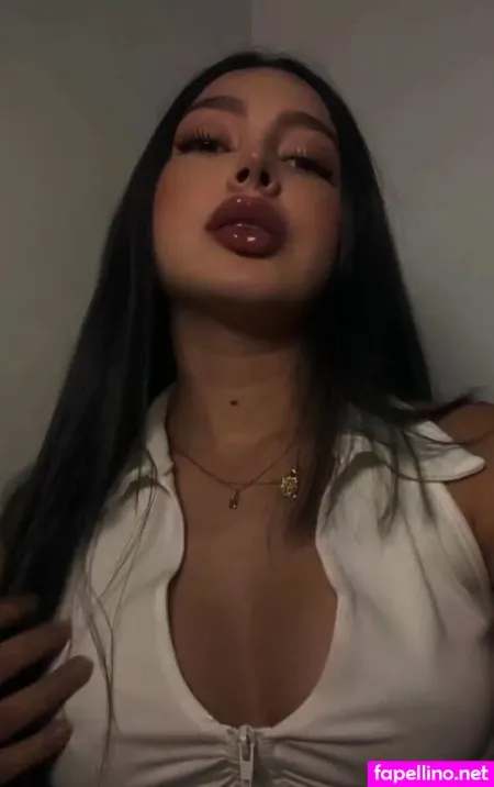 Valentinamj 1 OnlyFans Thumbnail #XAE8StpqKy