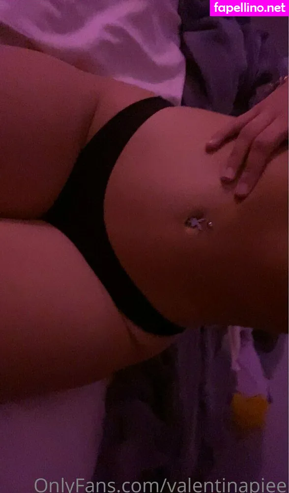 Valentina pie, valentinapiee, vali.vintage_ Nude Leaked OnlyFans Photo #dlyeuYPqAf