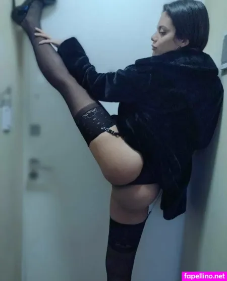 Valentinaricco OnlyFans Thumbnail #0lwfEraVJJ