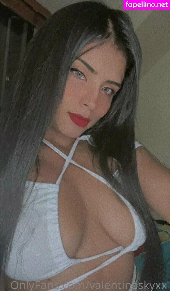 valentinaskyxx, valentinaxxks Nude Leaked OnlyFans Photo #2kqf7nFLCY