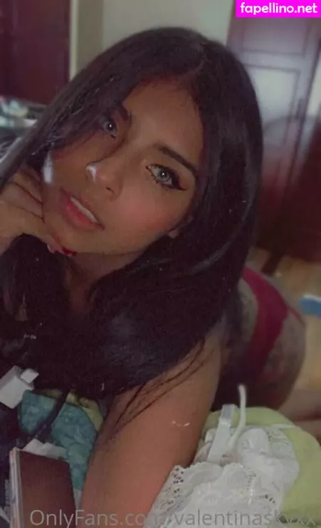 Valentinaskyxx OnlyFans Thumbnail #IgBxS4BJBO