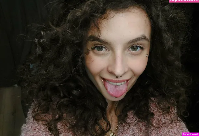 Valentinedivinefree Main Profile Photo