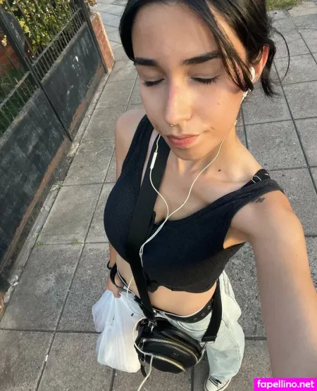 Valentinefr OnlyFans Thumbnail #I8t4gr17gL