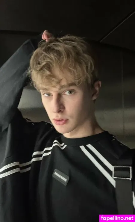 Valentino Hill OnlyFans Thumbnail #9Tx8YSmGfS