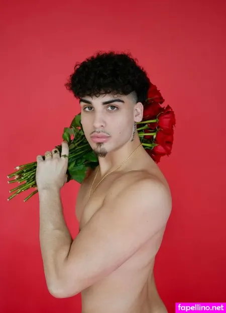 Valentinopapii OnlyFans Thumbnail #duRLXblu8G