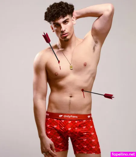 Valentinopapii OnlyFans Thumbnail #l2F7TpUWx6