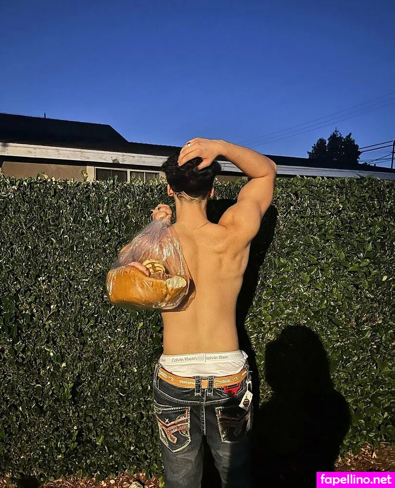 valentinopapii Nude Leaked OnlyFans Photo #zLGzR3sSm3