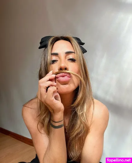 Valenyours OnlyFans Thumbnail #mBJ4lZbJa0