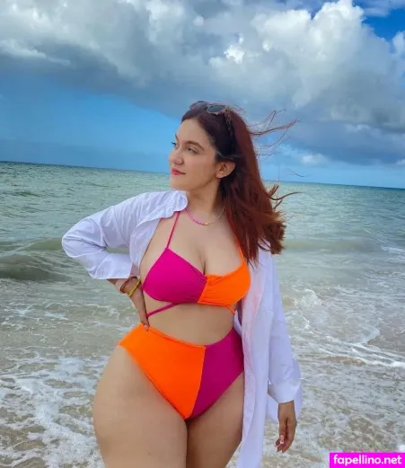Valeria Alcala OnlyFans Thumbnail #Q2hueGlzHe