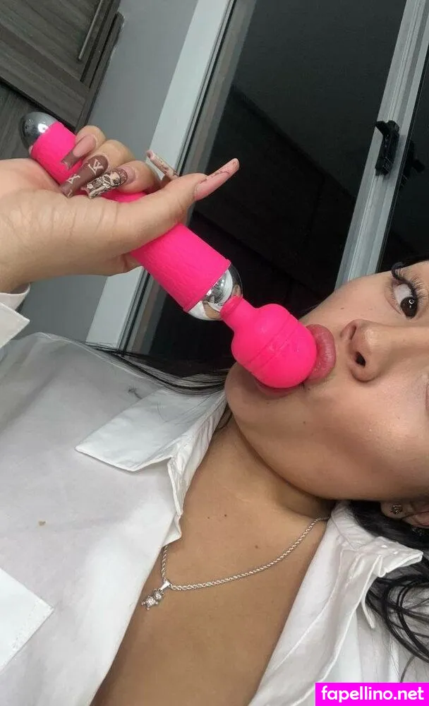 vaaleriardila, valeardila Nude Leaked OnlyFans Photo #SkwNCEu5zo