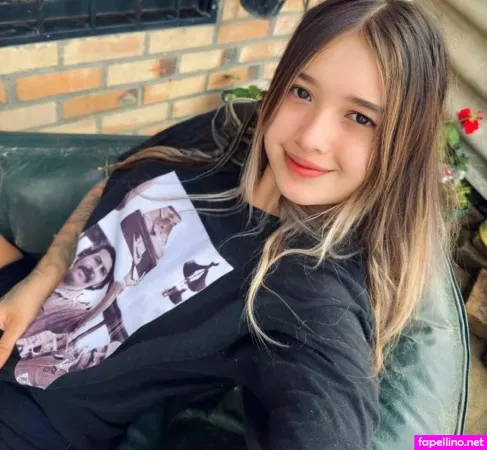 Valeria Castaeda OnlyFans Thumbnail #cH7moAl1ub