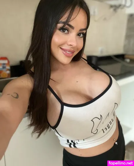 Valeria Cruz Main Profile Photo