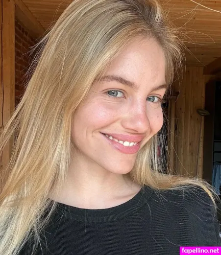 Valeria Laetitia Sanesi OnlyFans Thumbnail #UtGXjGRoBN