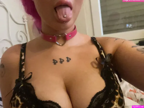 Valeria Maria OnlyFans Thumbnail #9lJI8XS2pc