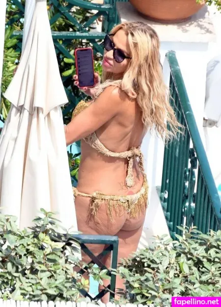 Valeria Marini OnlyFans Thumbnail #xattJyNa0y