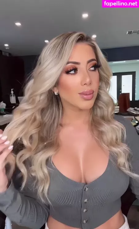 Valeria Orsini OnlyFans Thumbnail #UE36qOJO1y