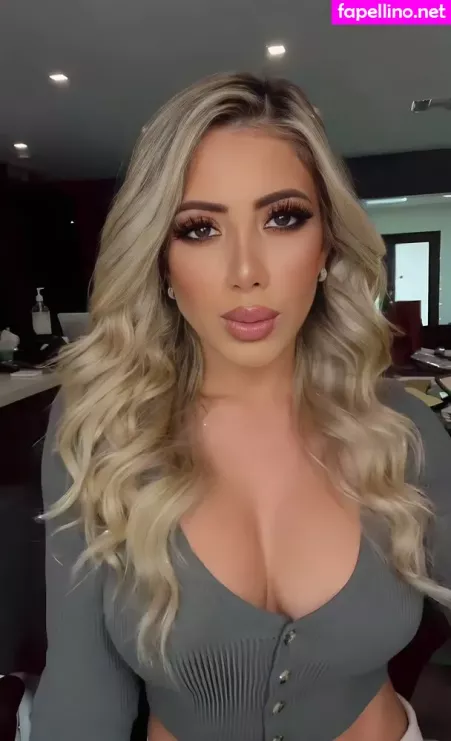 Valeria Orsini OnlyFans Thumbnail #sBXs2ul8bp