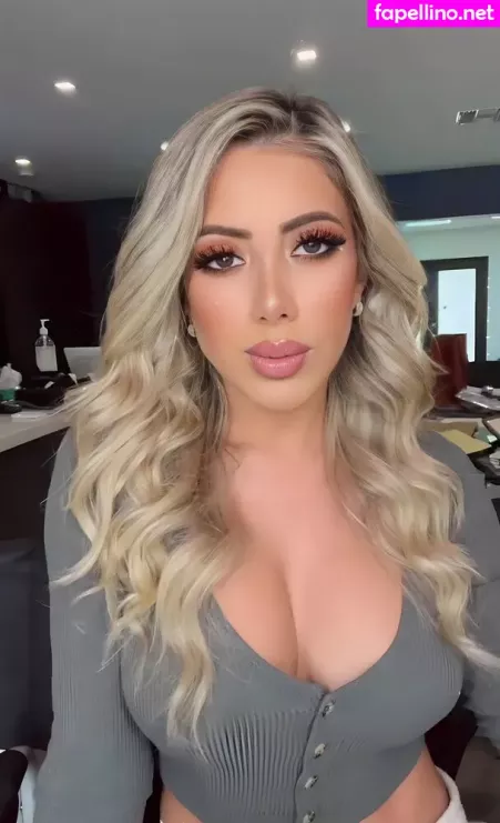 Valeria Orsini OnlyFans Thumbnail #tfq0ypFj1q