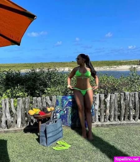 Valeria Valenssa OnlyFans Thumbnail #8VMhtOi3Pk