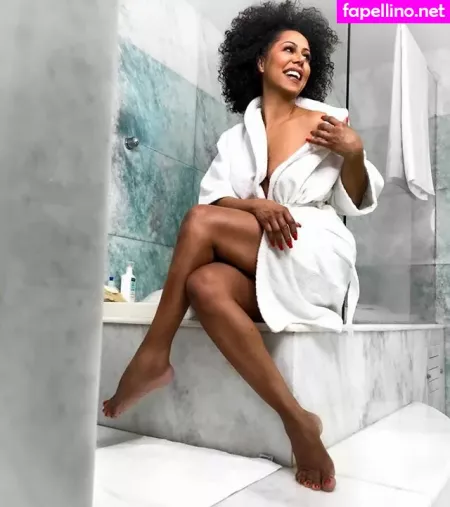 Valeria Valenssa OnlyFans Thumbnail #PjkYROXTI2