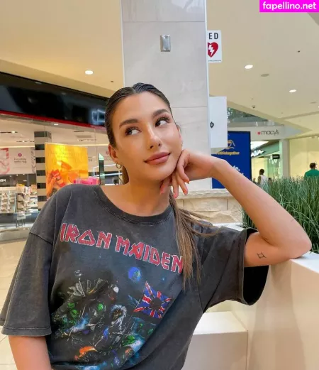 Valeria Vargas OnlyFans Thumbnail #Chax13EB4E