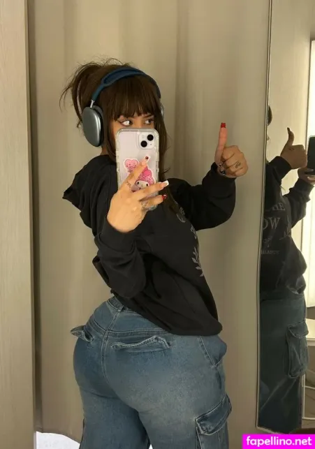 Valeriademiez OnlyFans Thumbnail #4QPVAkBkTF